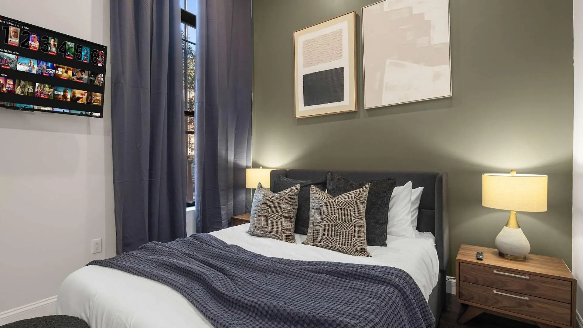Luxe Harlem Retreat 3Br Designer Home W Parking New York 0*,  USA