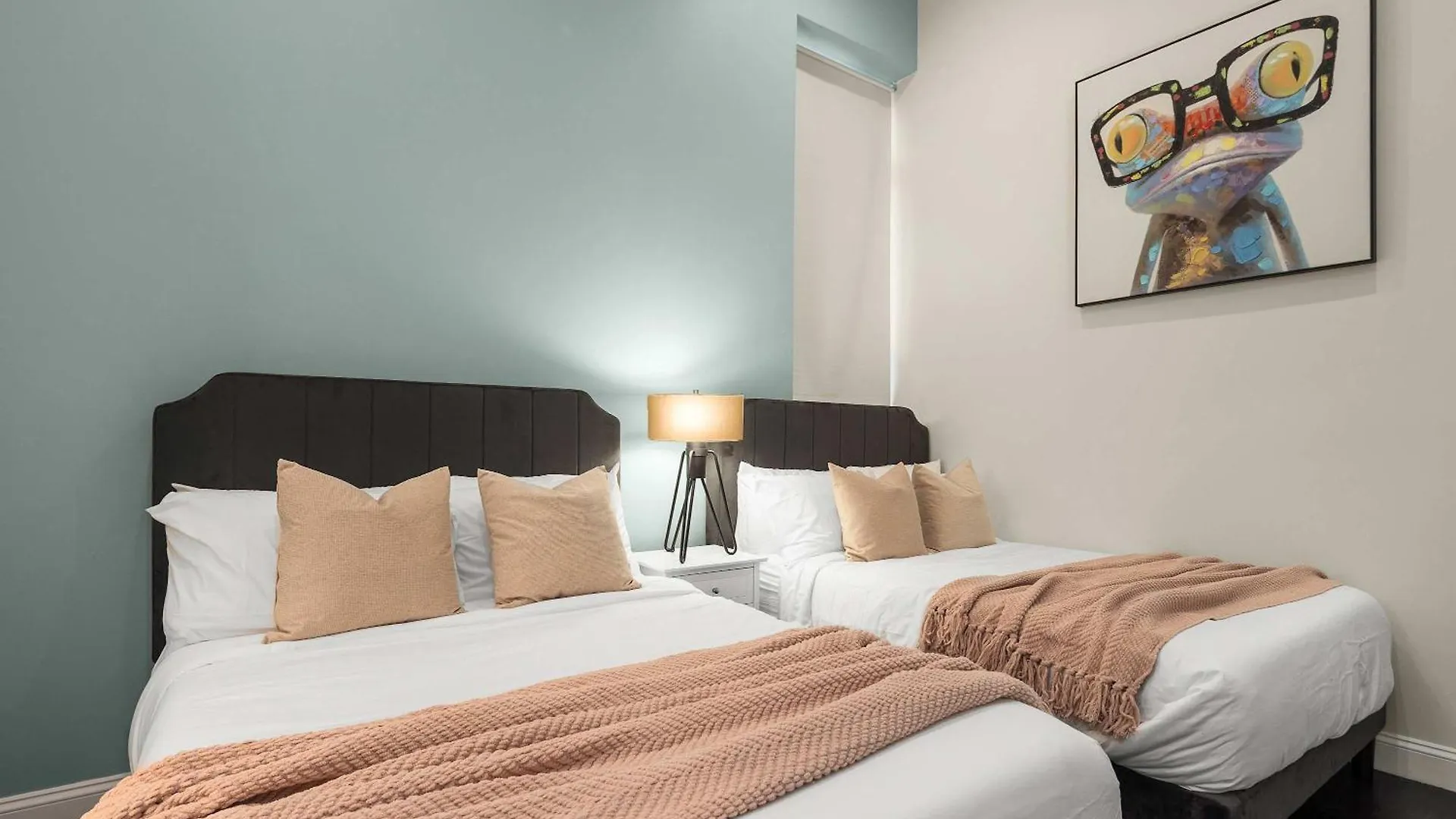 Apartment Luxe Harlem Retreat 3Br Designer Home W Parking New York United States